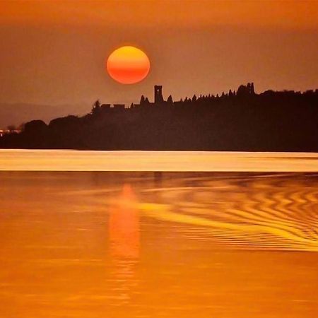 Beautiful Stacaravan In Tuoro Sul Trasimeno Villa Exterior foto